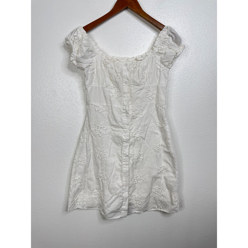 Kourt White Embroidered Mini Dress Size Small